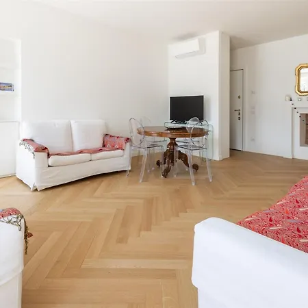 Iseolakerental - La Terrazza Sul Porto Apartament *