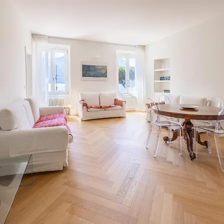 Apartament Iseolakerental - La Terrazza Sul Porto *
